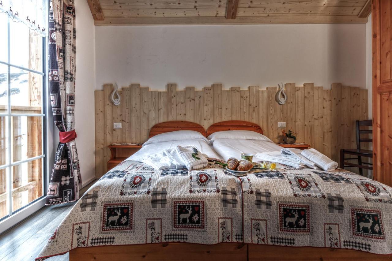 Albergo Ristorante Le Alpi La Frua エクステリア 写真