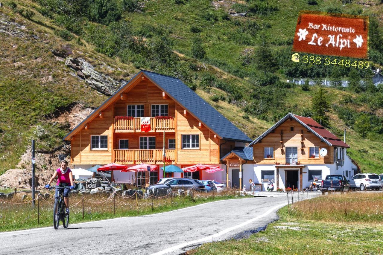 Albergo Ristorante Le Alpi La Frua エクステリア 写真